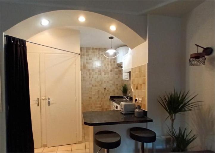 Appartement Au Centre De ปารีส ภายนอก รูปภาพ
